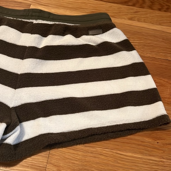 Outerknown- Hightide Sweatshorts‎ in Mangrove Salt Stripe size small - Picture 12 of 12